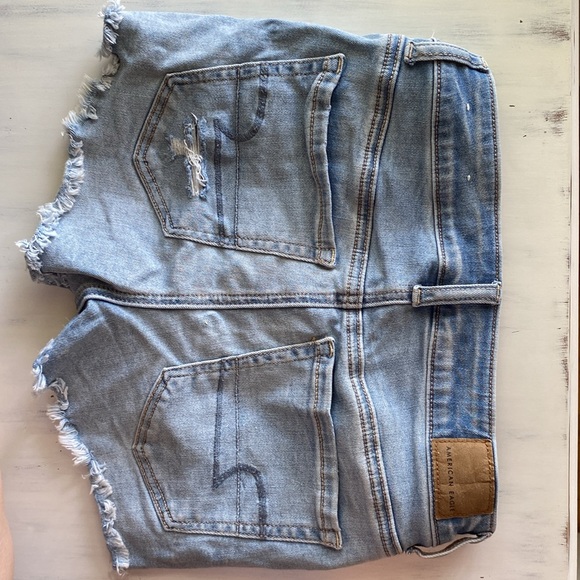 AE Jeans Shorts - Picture 2 of 4